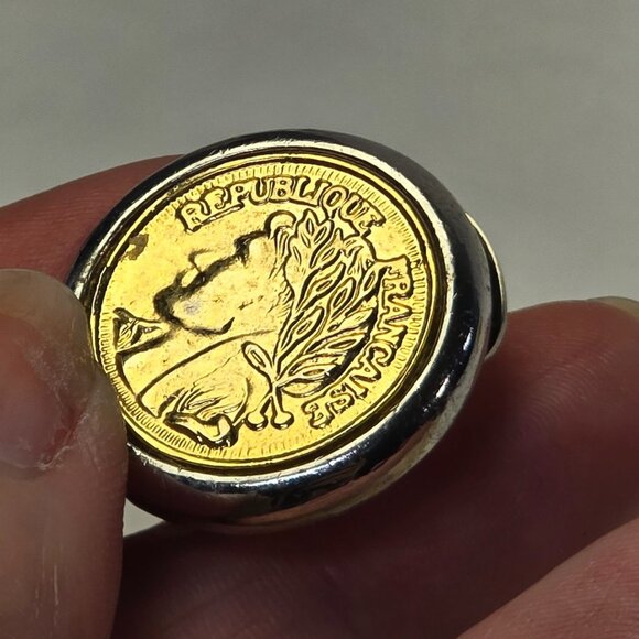 Vintage Earrings Clip On French Republic Coin Medallion Jewelry Parisian Chic - Picture 8 of 8